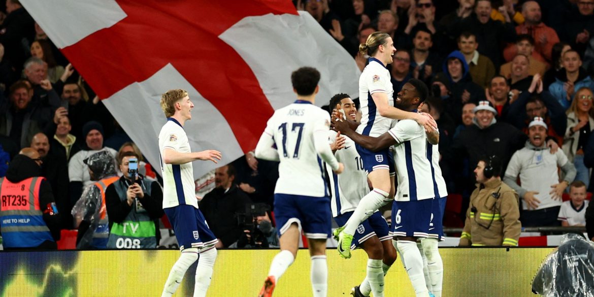 Newcastle make fresh approach in race to sign "excellent" England int'l