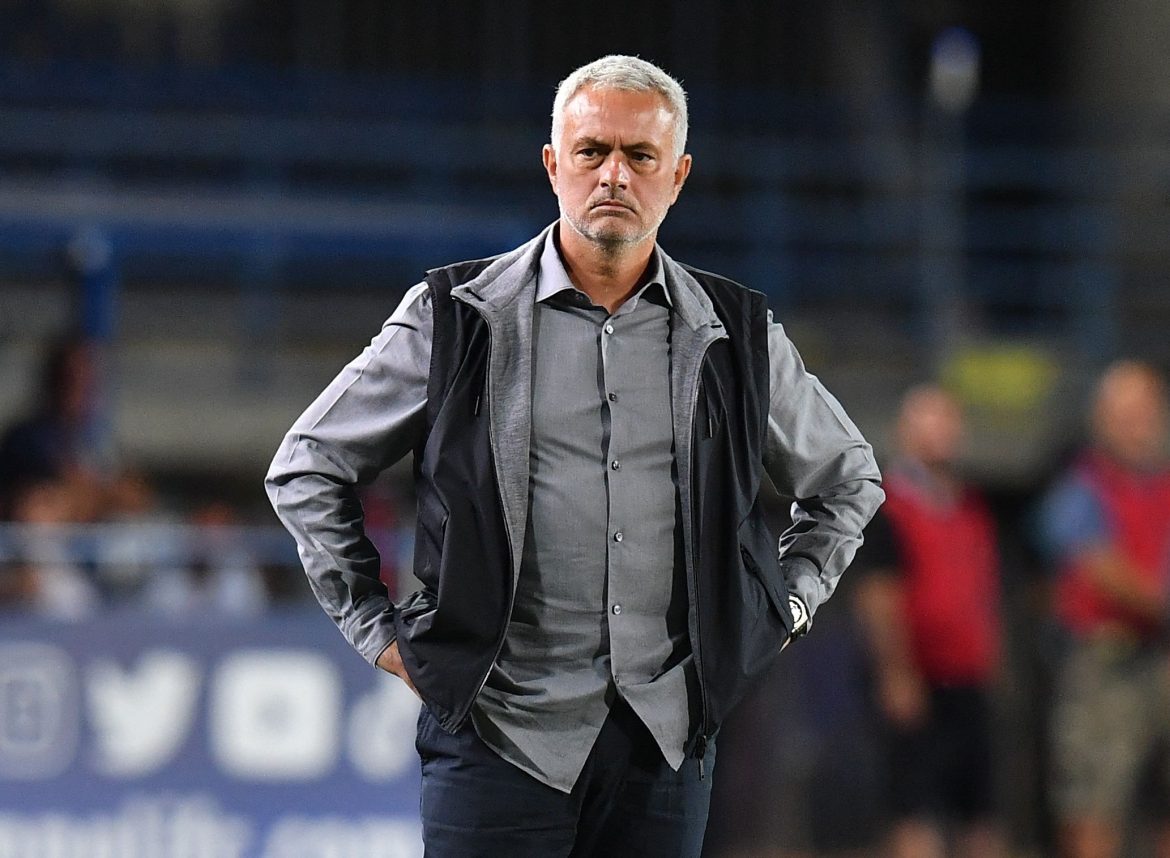 Chelsea could sack Potter for Mourinho